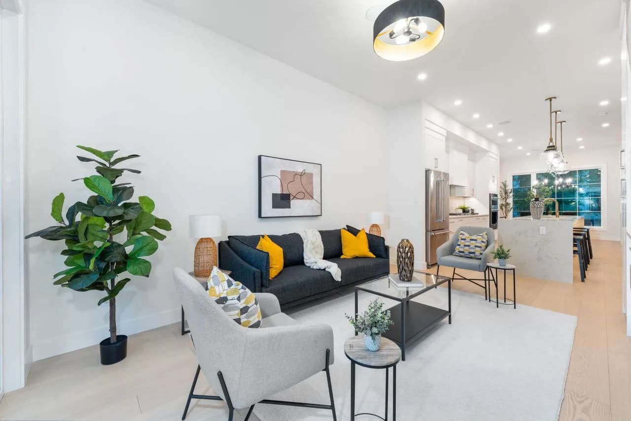 2522 4th Avenue NW — image 8